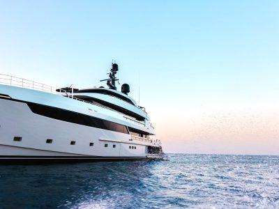 Chief Stew - 49m/160ft M/Y - Private